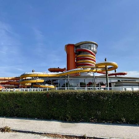 Luxus Appartement Am Golfplatz Und Therme Lutzmannsburg Zsira Bagian luar foto