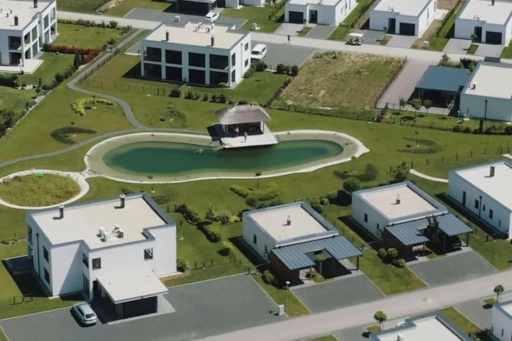 Luxus Appartement Am Golfplatz Und Therme Lutzmannsburg Zsira Bagian luar foto