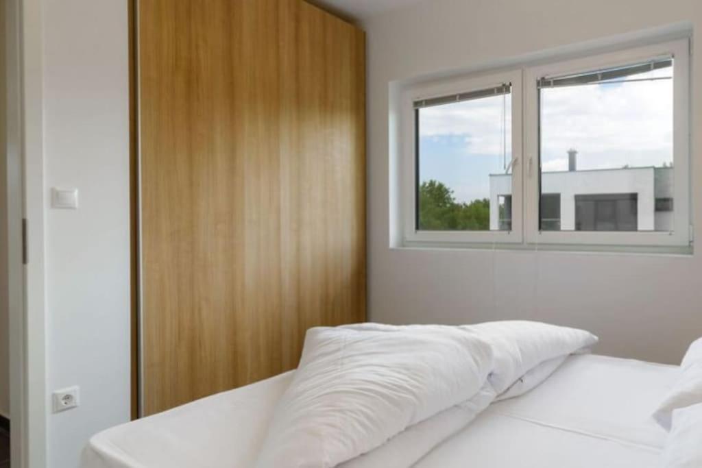 Luxus Appartement Am Golfplatz Und Therme Lutzmannsburg Zsira Bagian luar foto