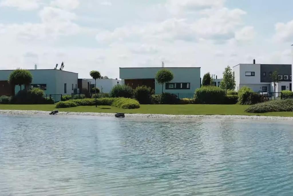 Luxus Appartement Am Golfplatz Und Therme Lutzmannsburg Zsira Bagian luar foto